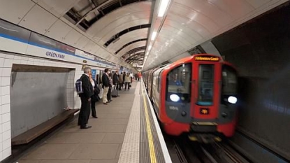 Someone’s created new signs for Night Tube etiquette