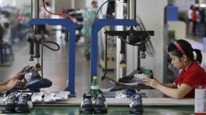 Surveys show Chinese manufacturing weak in July