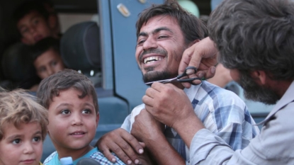 Syria: Residents return to Manbij after ISIL is forced out