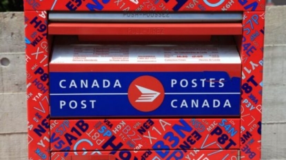 Canada Post, postal union avert job action, reach tentative deals