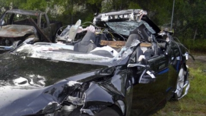 US report says Tesla driver speeding in fatal Autopilot crash