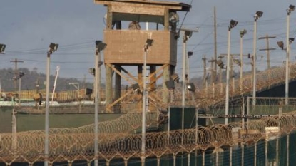 US transfers 15 Gitmo inmates to UAE