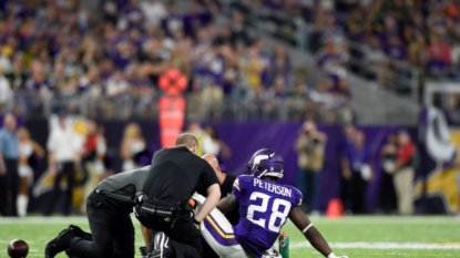 Adrian Peterson Injury: Minnesota Vikings running back suffered torn meniscus, says coach