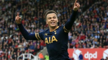 Midfielder Alli extends contract with Spurs to 2022