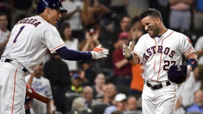 Astros score 3 in 8th to rally past A’s