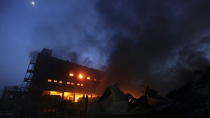 Bangladesh: Dozens dead in factory explosion, blaze