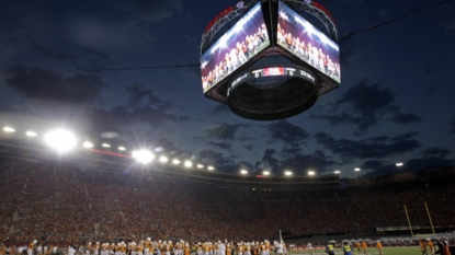 ‘Battle at Bristol’ draws NCAA-record crowd of 156990