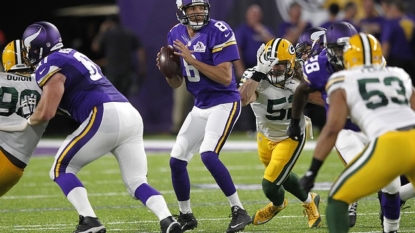 Bradford Trumps Rodgers in Debut as Vikes Beat Pack 17-14