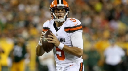 Browns down another starter as McCown out with injury