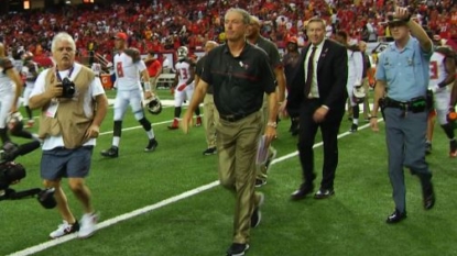 Buccaneers in red, Falcons in white for Color Rush