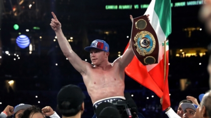 Canelo Alvarez Drops Liam Smith In Ninth Round