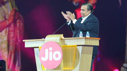 Celebrities join the nation in welcoming Jio service