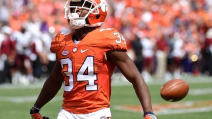 Clemson WR Renfrow out with broken hand