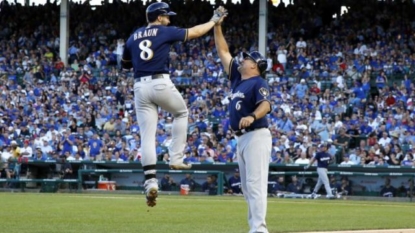 Cubs belatedly celebrate NL Central title after walk-off home run