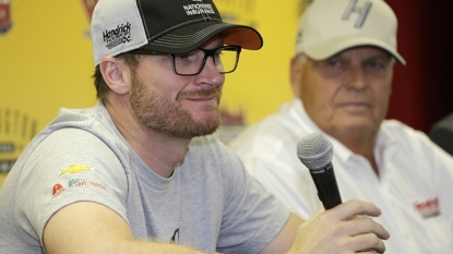 Dale Earnhardt Jr. Pulls Out of 2016 NASCAR Sprint Cup Season