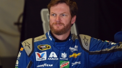 Dale Earnhardt Jr. to miss remainder of NASCAR season with concussion symptoms