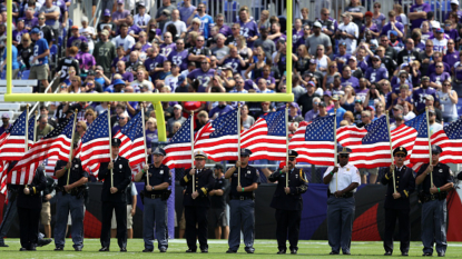 Entire Seattle High School Football Team Kneels During Anthem