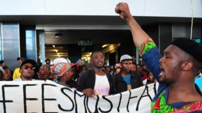 Fees Must Fall students say no to UCT Parliament picket