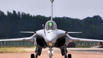 France sign Rs 59000 cr deal for 36 Rafale fighter jets