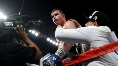 Liam Smith vs Canelo Alvarez