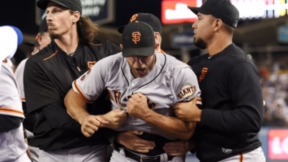 Giants’ bullpen fails again in 2-1 loss to Dodgers