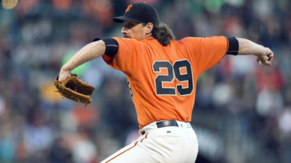 Giants put Peavy (back) on DL, call up Suarez