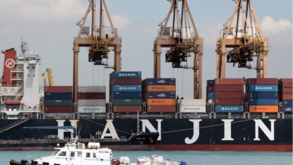 Hanjin Shipping gets US court order, cash to unload ships