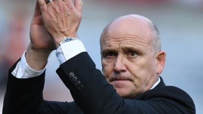 Mike Phelan grows frustrated as Hull uncertainty continues