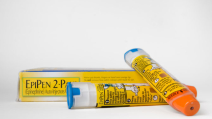 EpiPen price hike linked to Medicare drug issue