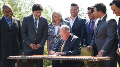 In historic move, California expands overtime to farmworkers