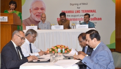 IndianOil and GAIL sign MoU to take equity in Dhamra LNG terminal