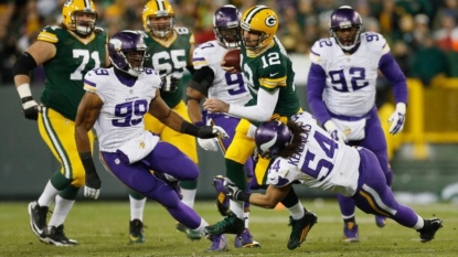 Packers low on corners for Vikings