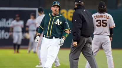 Billy Butler signs with Yankees