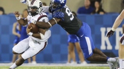 Kentucky beats South Carolina for third straight time, 17-10