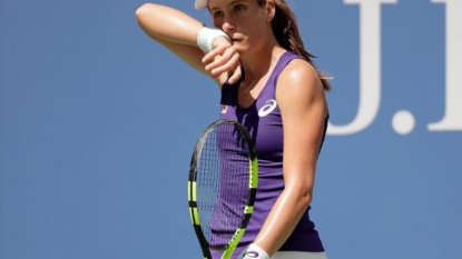 Konta in last 16