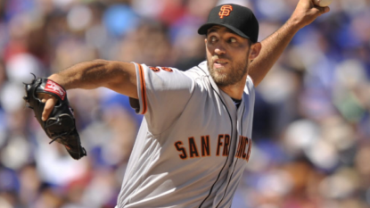 Ace showdown: Bumgarner, Giants knock off Arrieta, Cubs 3-2