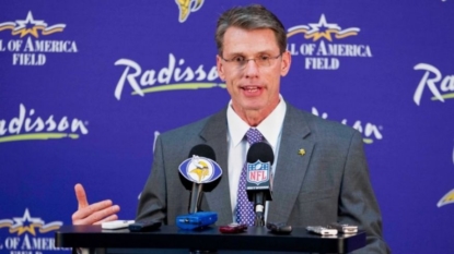 Mike Zimmer makes an odd announcement about the Vikings’ quarterback situation