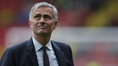 Mourinho slams refs as Man Utd lose again