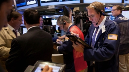 Nasdaq Composite Hits Record High As Fed Defers Rate Hike