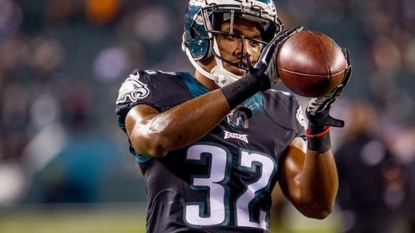 Patriots trade for Eagles CB Eric Rowe