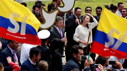 Pope applauds Colombia peace deal but sidesteps truth panel