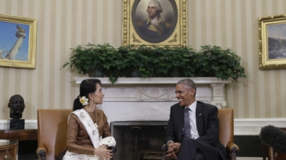 As Suu Kyi visits, US announces lifting of Myanmar sanctions