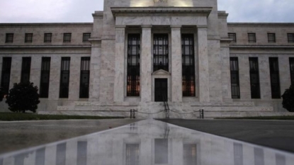 Fed Keeping Rates Low Because of Pressure From Obama