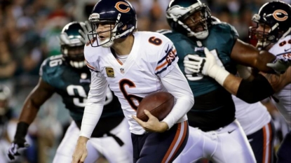 White looking to build on shaky debut when Bears meet Eagles