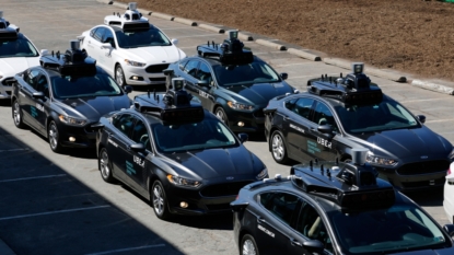 Feds preview rules of the road for self-driving cars