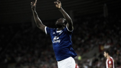 Lukaku scores 3 in 11 minutes to power Everton