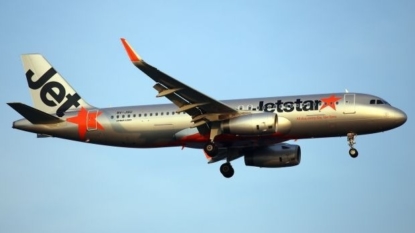 Smoke fills Jetstar cabin and prompts emergency landing