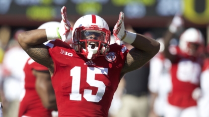 Armstrong’s late TD helps Huskers past No. 22 Ducks, 35-32