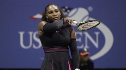 Serena out in semis again; Kerber goes top