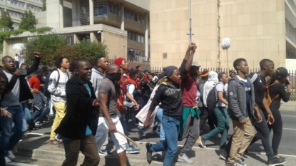 Social Media reacts to #FeesMustFall as students protest